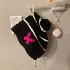 Stereo head beanie with headphones